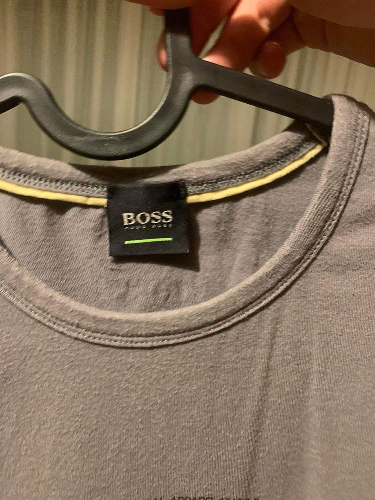 Тениски HUGO BOSS.Оригинални!!!