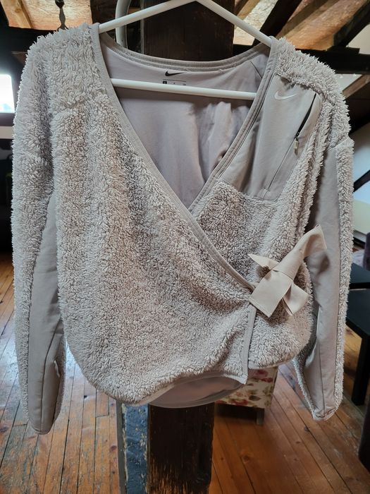 Горнище, топ и боди Nike