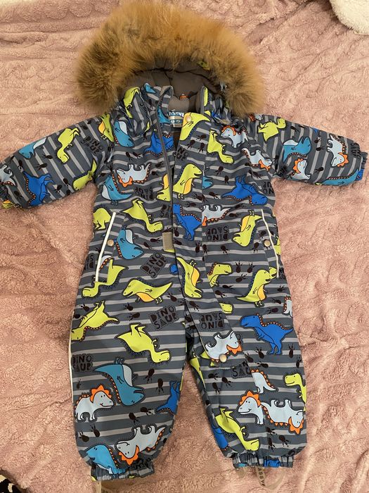 продам зимний комбинезон Lassye