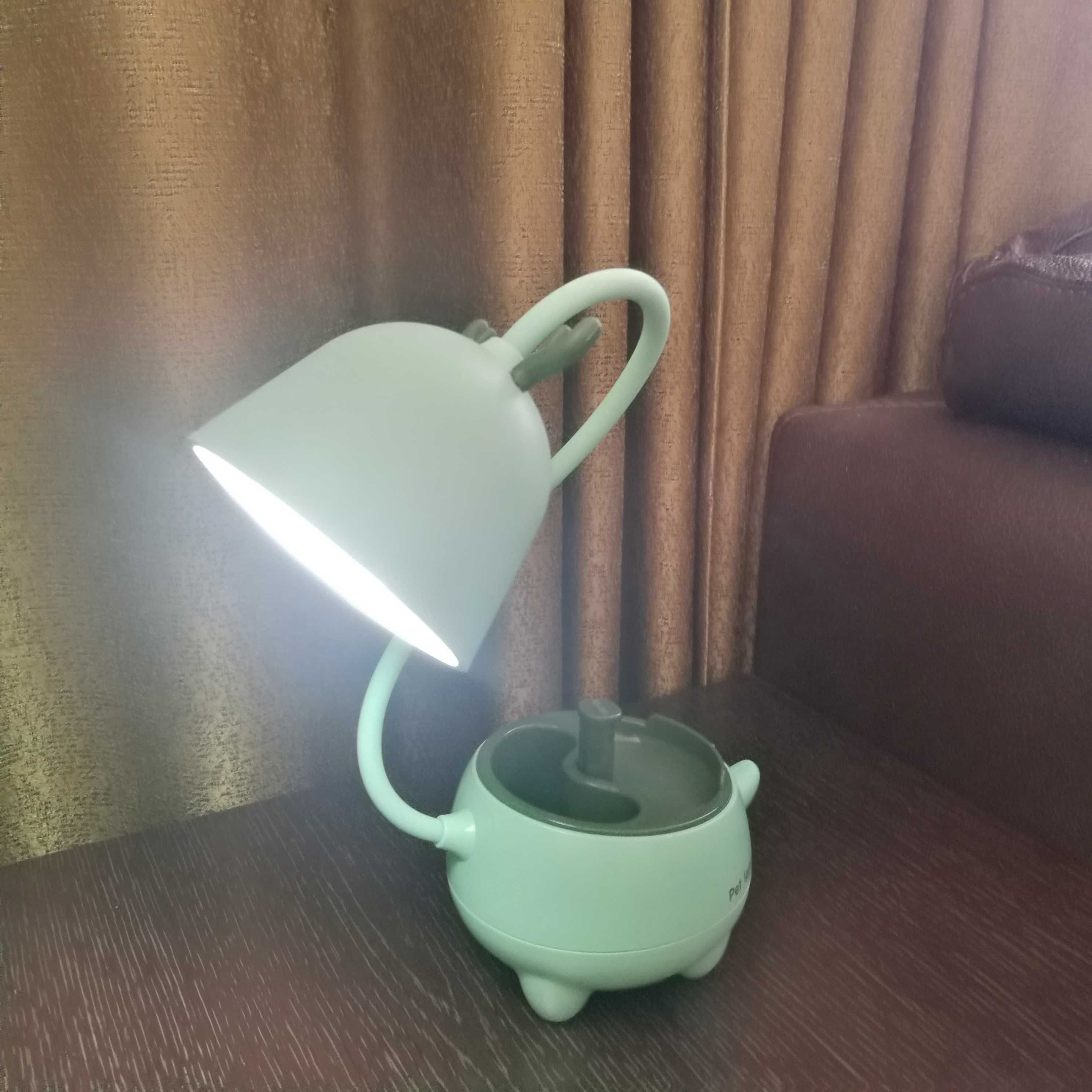 НОВА! Настолна безкабелна LED лампа - еленче