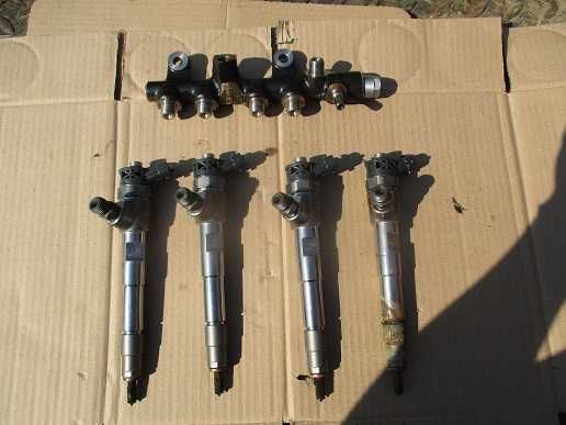 Injector Renault 1.5 dCi 95-116 CP, după 2017, 0445110800 / 166007427R