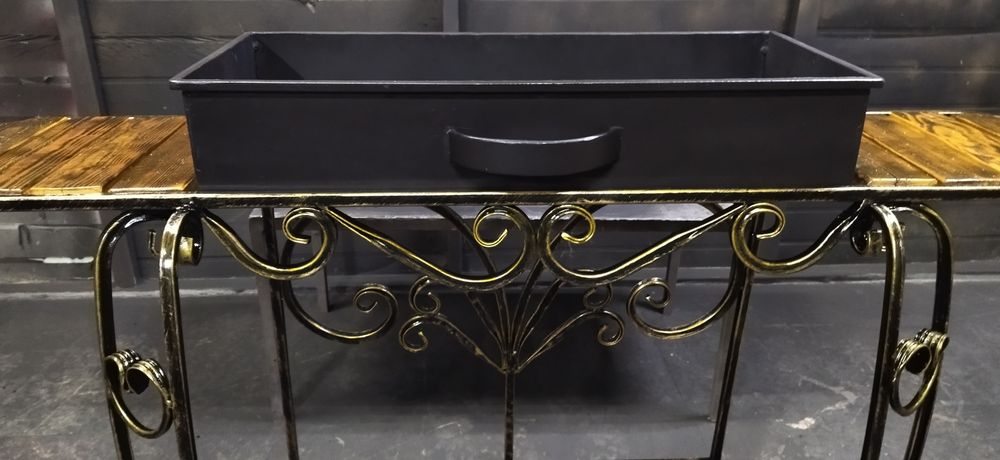 Продам мангал  длина 1.50м при самовывозе скидка 25%