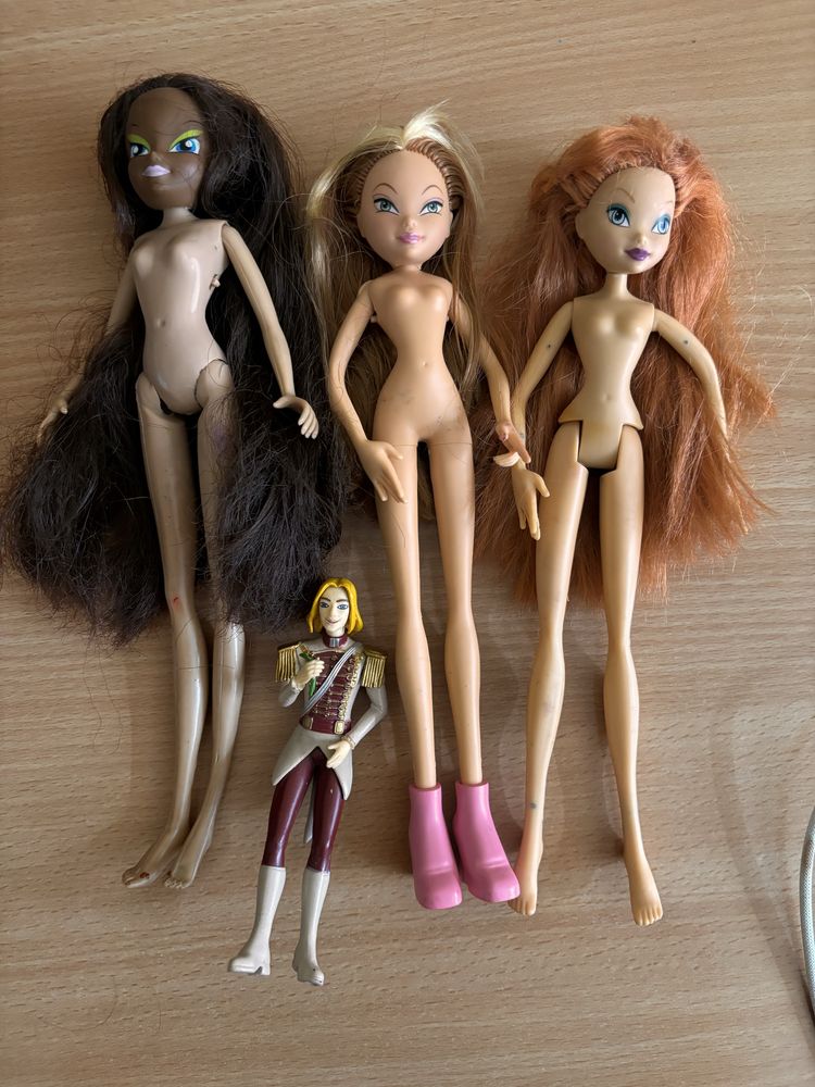 Winx кукли Флора и Блум, резервни