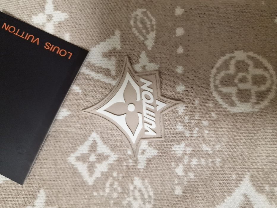 Pulover superb louis vuiton cu fermoar