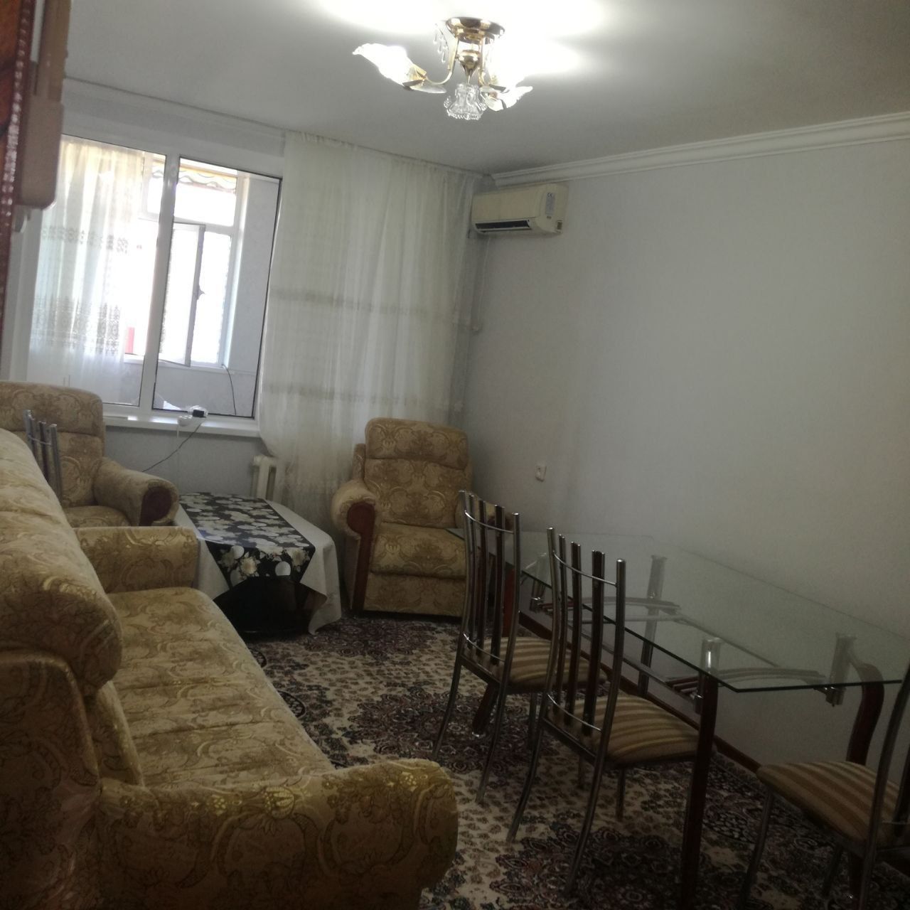 Здаетса в аренду квартира 3x комната все удопства есть с мебелью