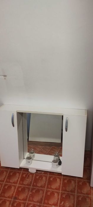 vand masca de baie cu suport oglinda