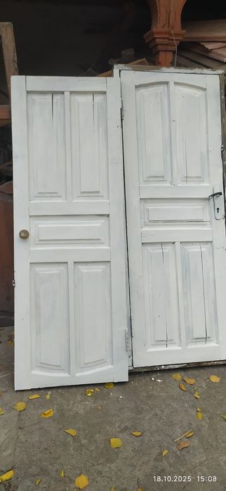 Продам двери (б/у) 
Размер: 173×62 см
Состояние: б/у, хорошие
Цена: 10
