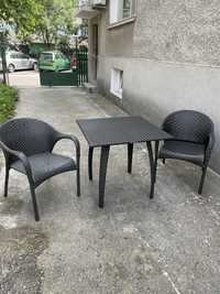 Комплект маса и два стола Martineli, за градина, двор, тераса
