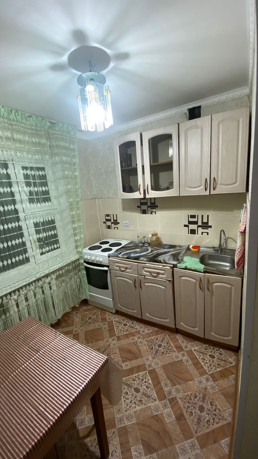 Сдам в аренду посуточно чистую уютную квартиру