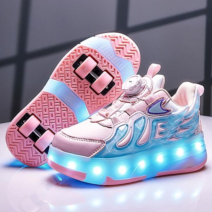 Роликовые  кроссовки .