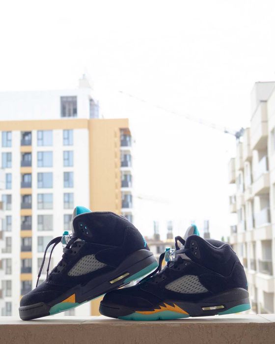 Jordan 5 Retro Aqua
