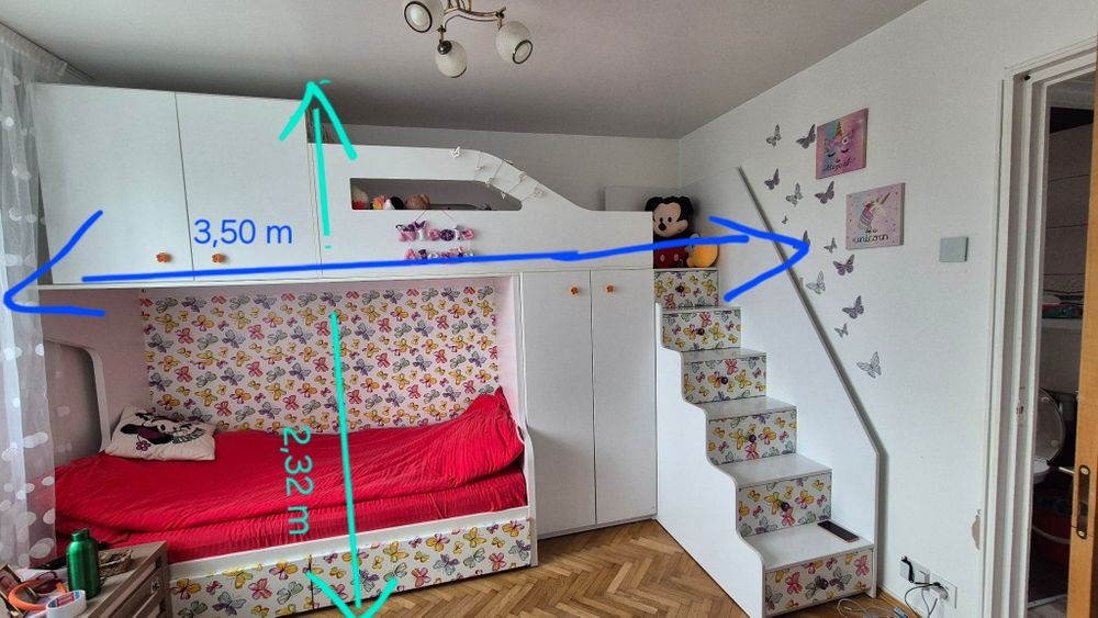 Mobila dormitror copii in stare foarte buna
Lungimea totala: 3.50 cm
i