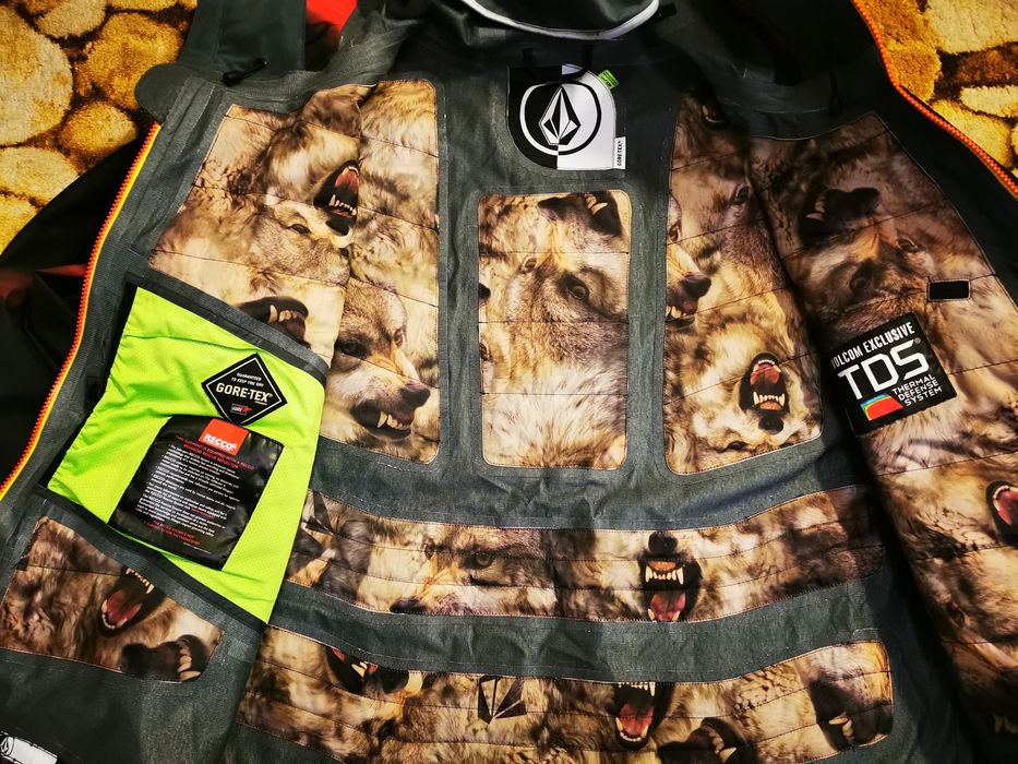 Geaca Volcom GTX L Ski Snowboard Salomon Head Atomic Descente Scoott
