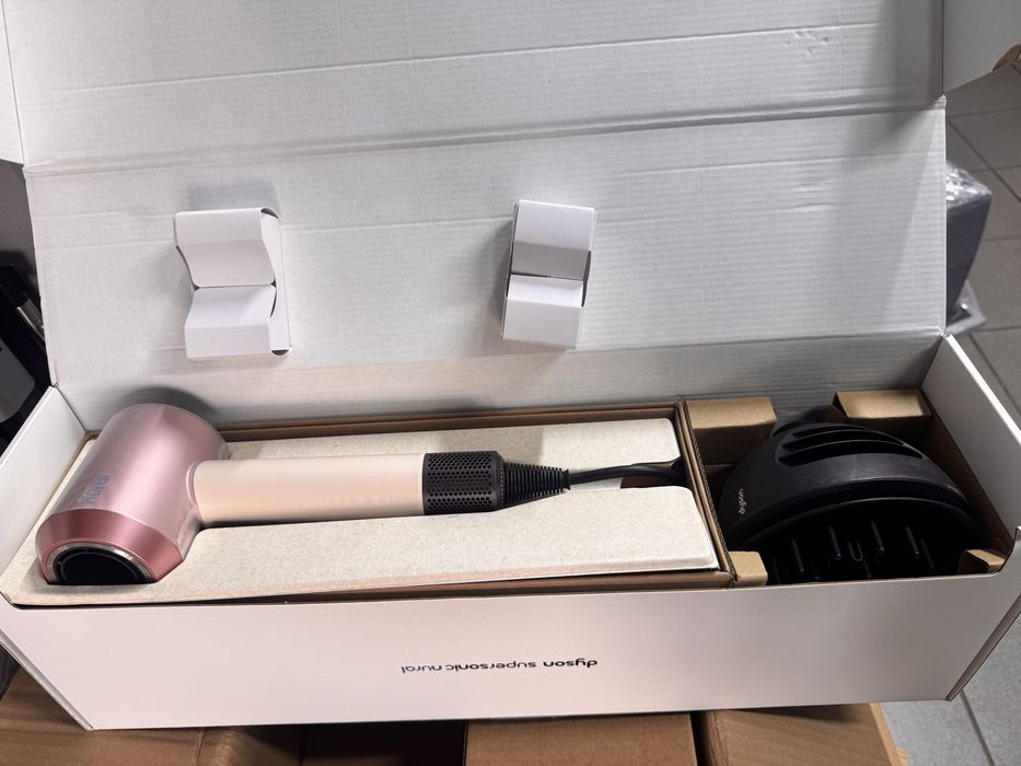 Dyson Airstrait Dyson Supersonic Dyson Supersonic Nural