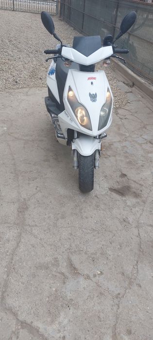 Scuter de Vânzare 2t