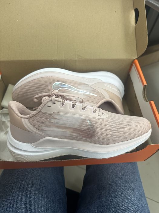Маратонки Nike 38 номер