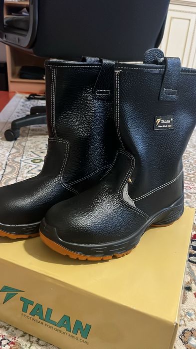Продаётся качественная спецобувь