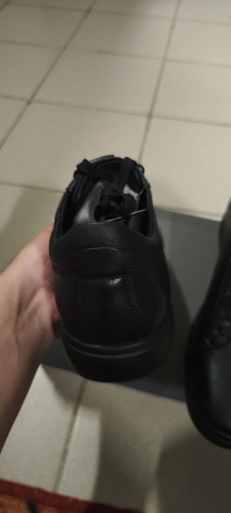 Продам кросовки кеды
