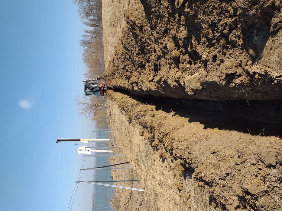 Închiriez miniexcavator+basculabila 3,5 t, montaj fose,