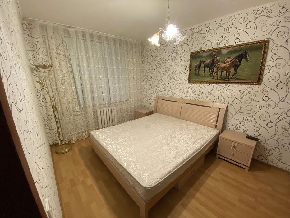 Кровать с матрасом