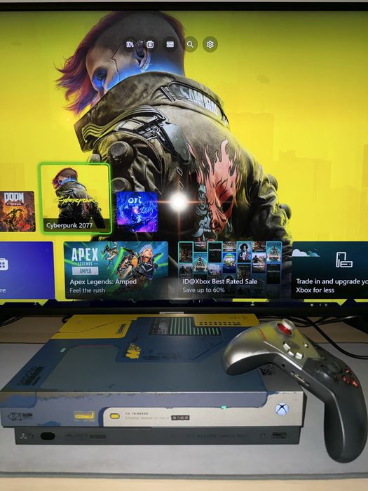 Xbox One X CyberPunk Edition 1Tb