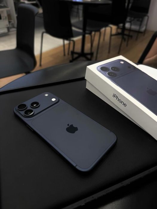 Продам Iphone 17 pro
