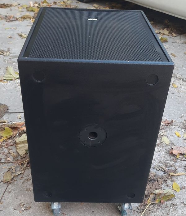 Продавам 2 басаRcf 8003 4PRO