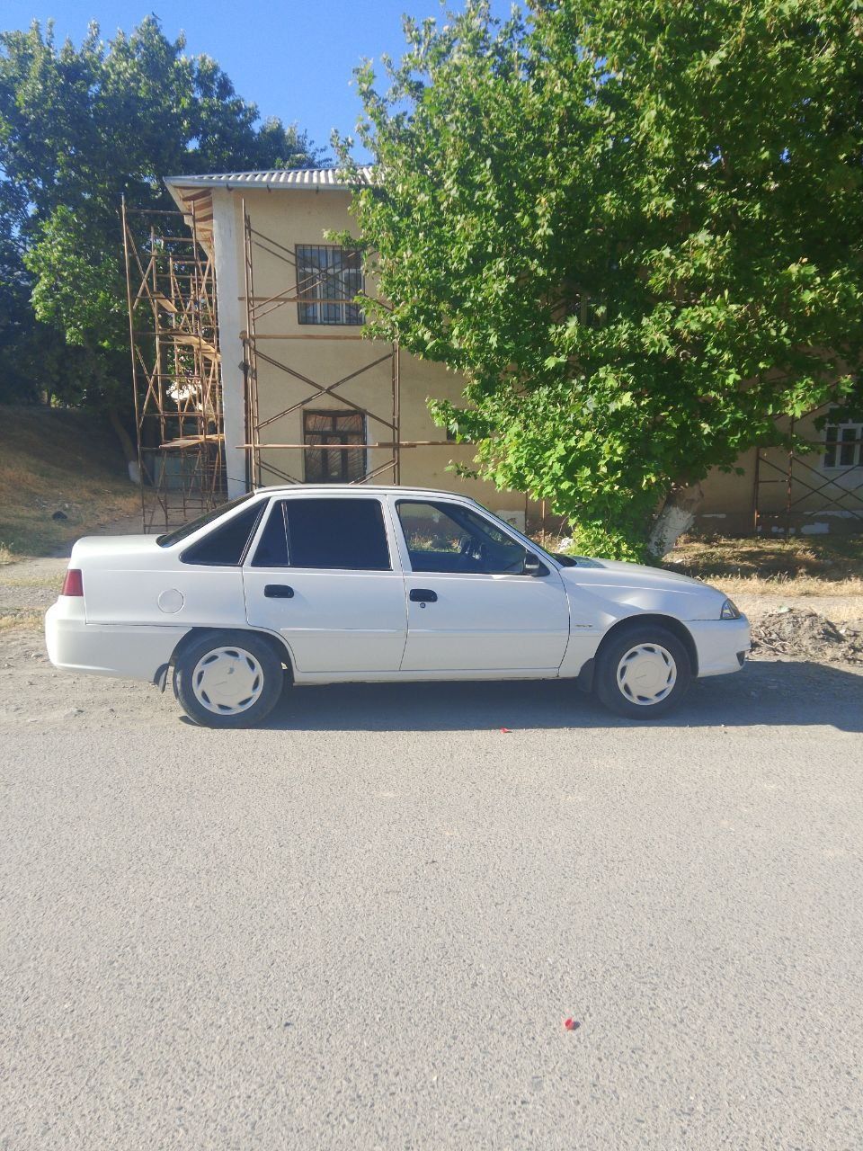 Продаётся нехиа 2 своя срочно