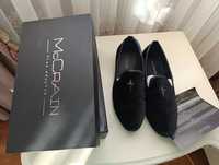 Мужские бархатные туфли от бренда McCRAIN