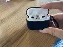 airpods 3 продам ,без коробки ,относилась бережно.