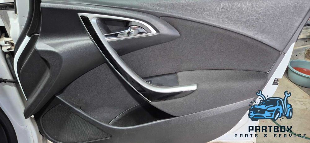 Кори за врати на Opel Astra J 2012 Facelift за четирите врати