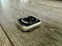 Apple Watch 8 / GPS / Carcasa Silver ~ Stainless Steel 45mm /