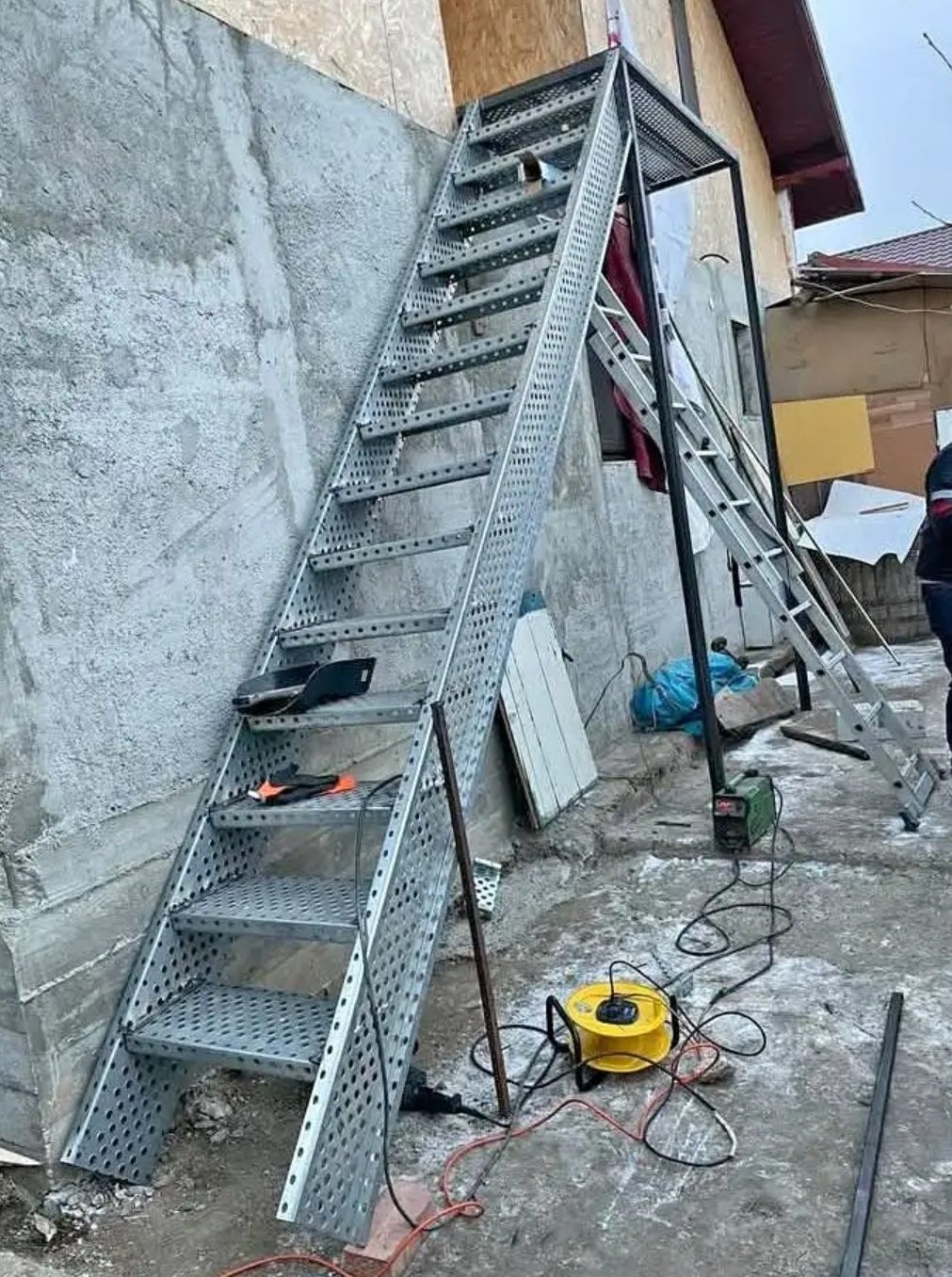 Scari galvanizate
