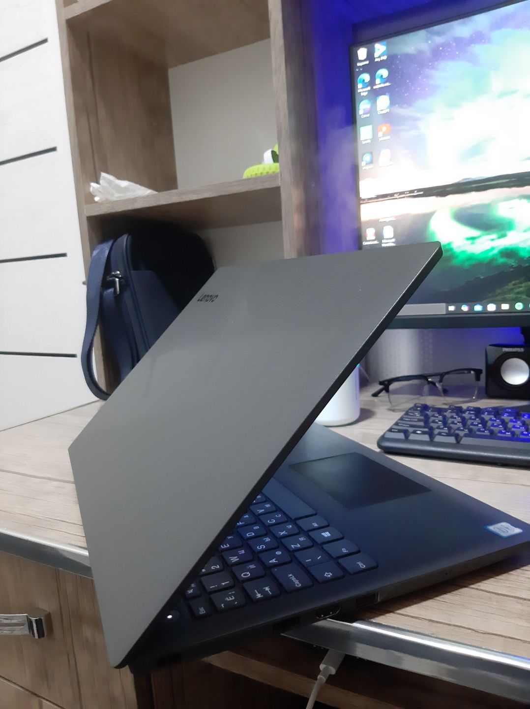 Notebook kampyutr LENOVO inter core i3