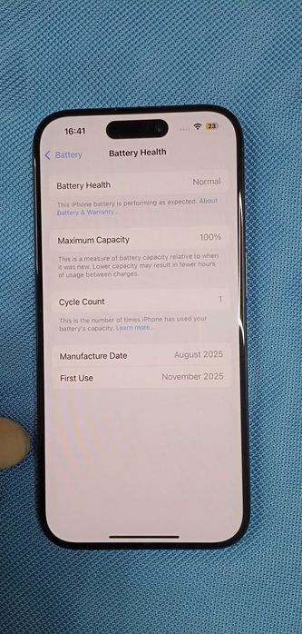 iPhone 15 Pro Black Titanium 256GB – Nou, Full Box – 4.200 lei