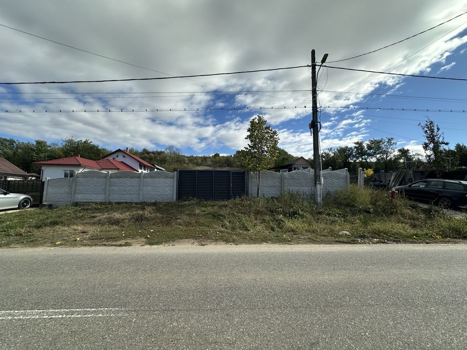 Vand teren intravilan 1365 mp