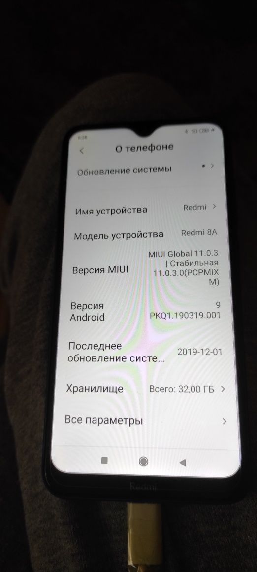 Продается сотовый телефон Redmi 8А