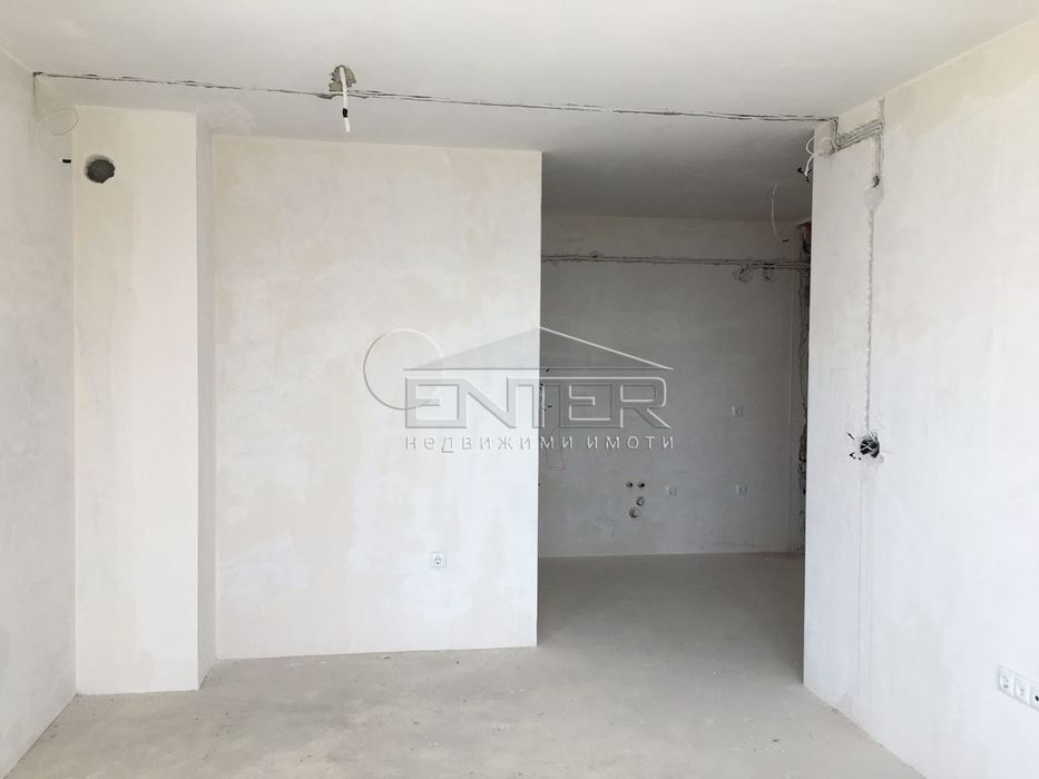 Продава се Двустаен апартамент в Варна, Кайсиева градина - 58 кв.м за 1707 €/кв.м - Снимка #2