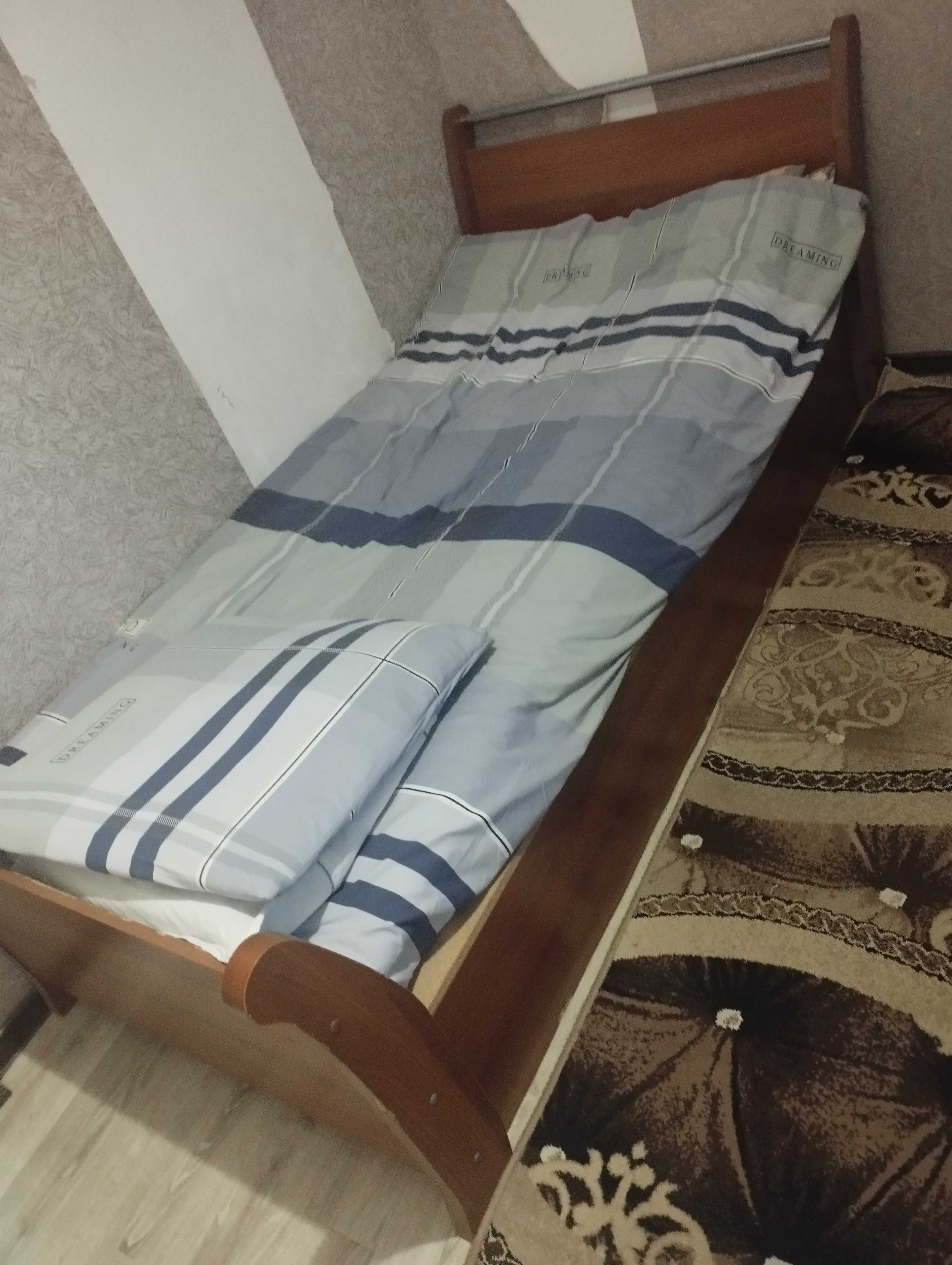 Karavat sotiladi