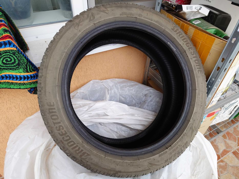 Anvelope Iarna Bridgestone DOT2021 245/45/R18