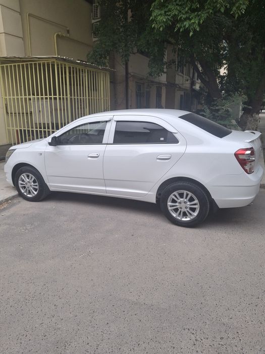 Продается автомобиль COBALT каробка автомат