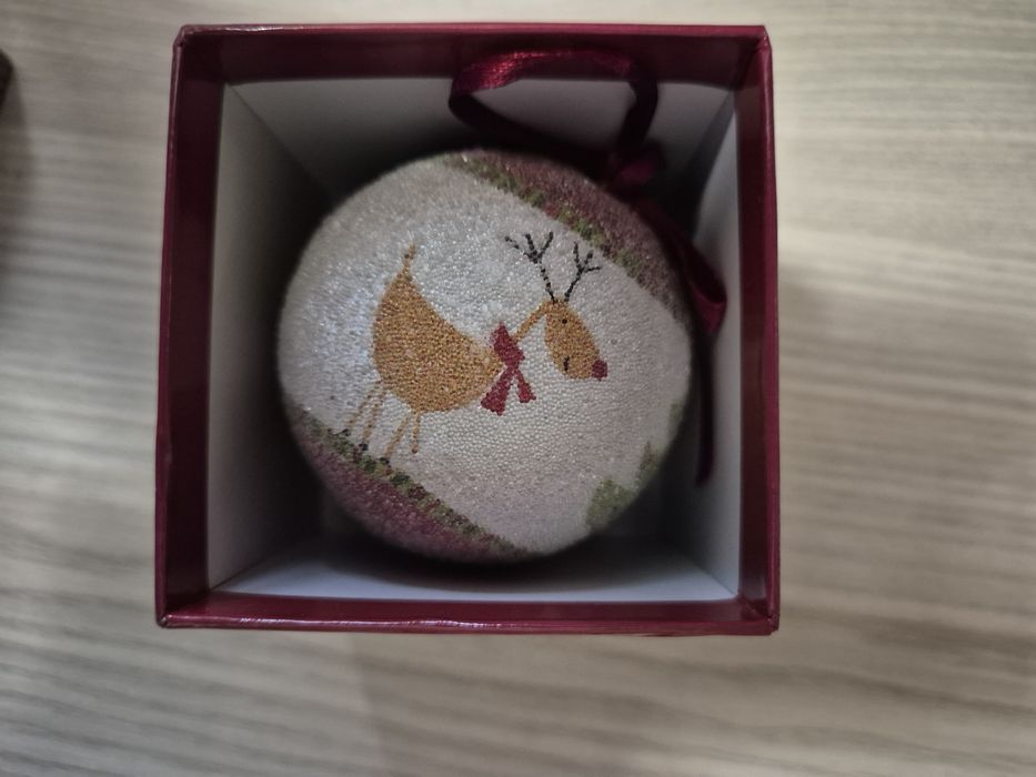 Glob Crăciun în cutie multicolour Avon