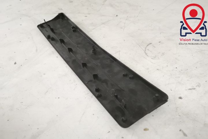 Mercedes-Benz Е-Клас / Mercedes-Benz E-Class Оригинален носач/държач н