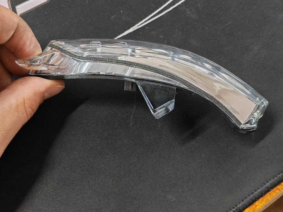 Поворотник зеркала Chevrolet Malibu. Новый/ Povorotnik ko‘zgu