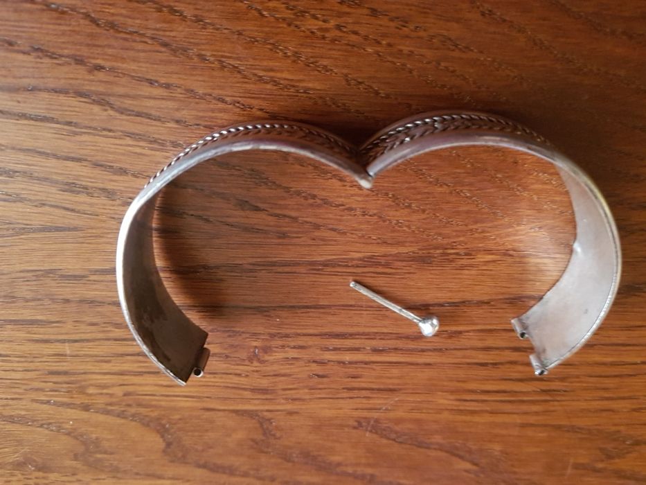 Bratara superba argint masiv vintage,model floral,deosebita