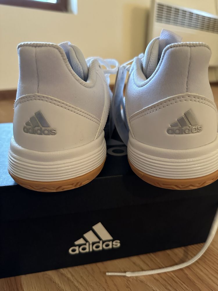 Ligra 6 (adidas)