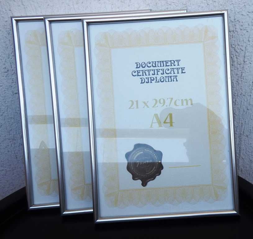 Рамки за фотографии или картини –11 броя, различни видове