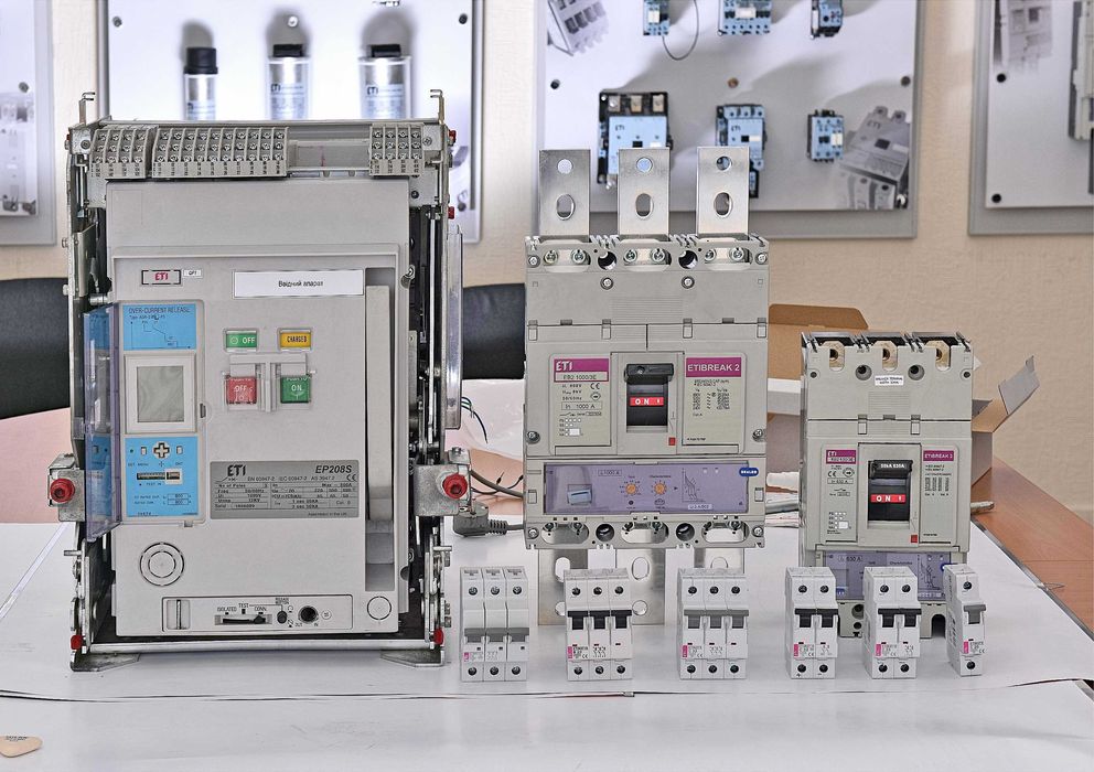 Кабельная продукция и электроприборы для всех типов объектов.