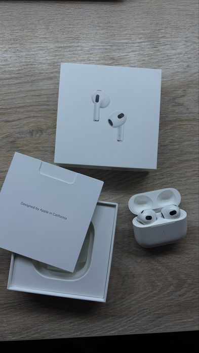 Наушники Apple AirPods 3 with Lightning Charging Case белый