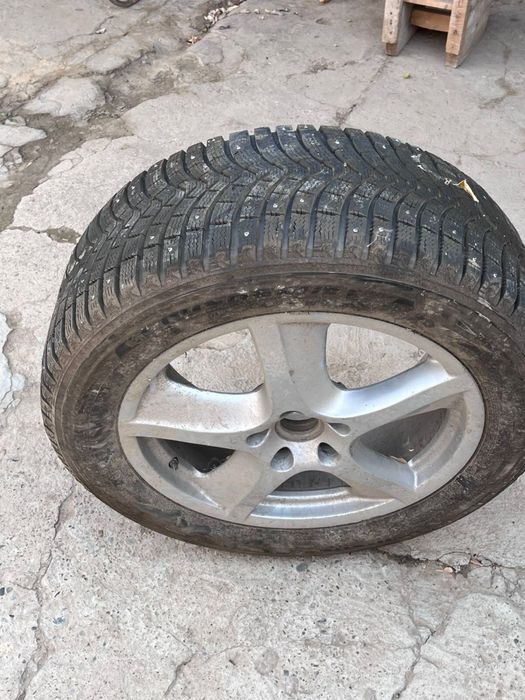 Диск с покрышки 275/50/20R